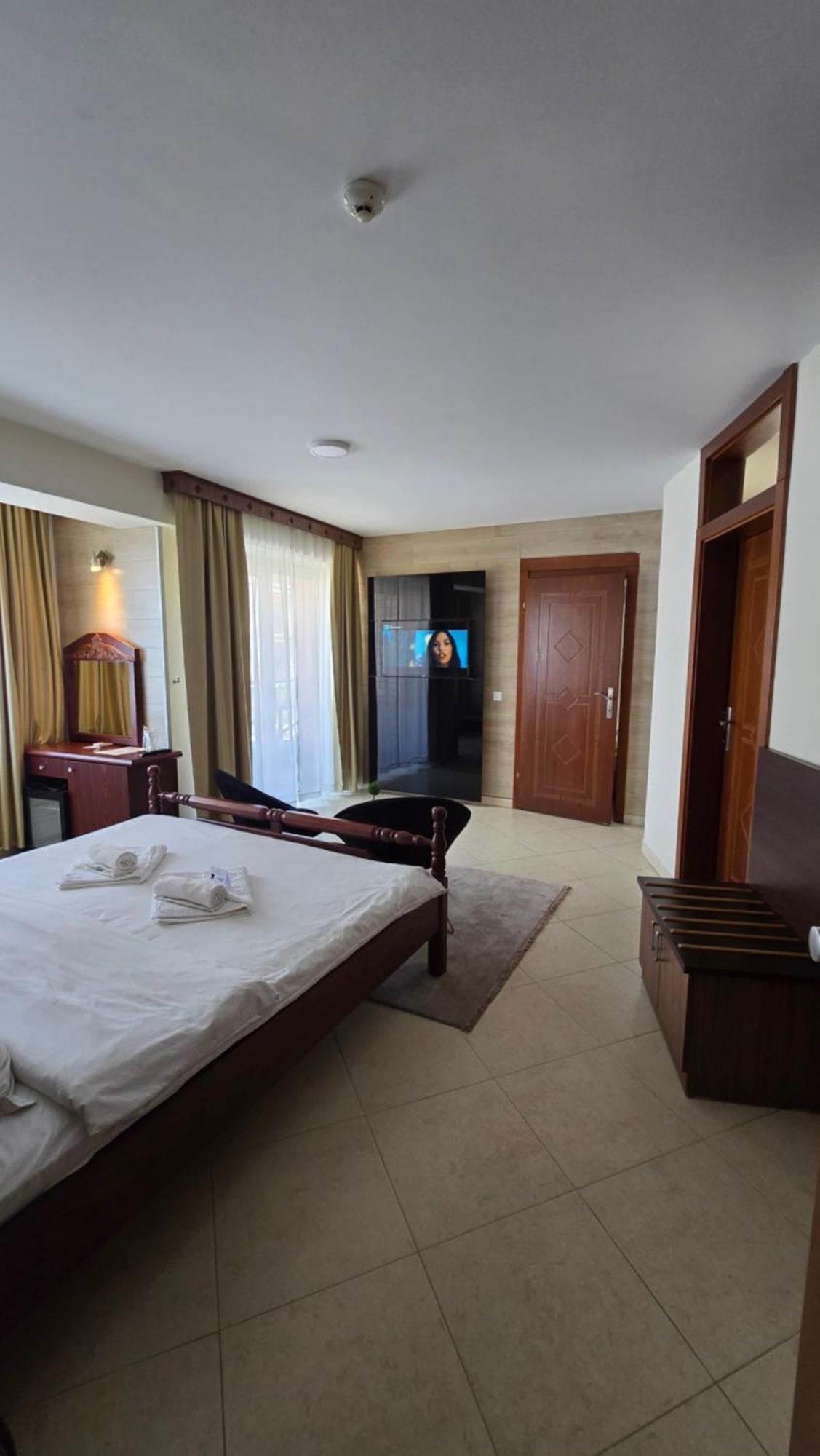 Royal View Hotel And Spa Ohrid Exterior foto
