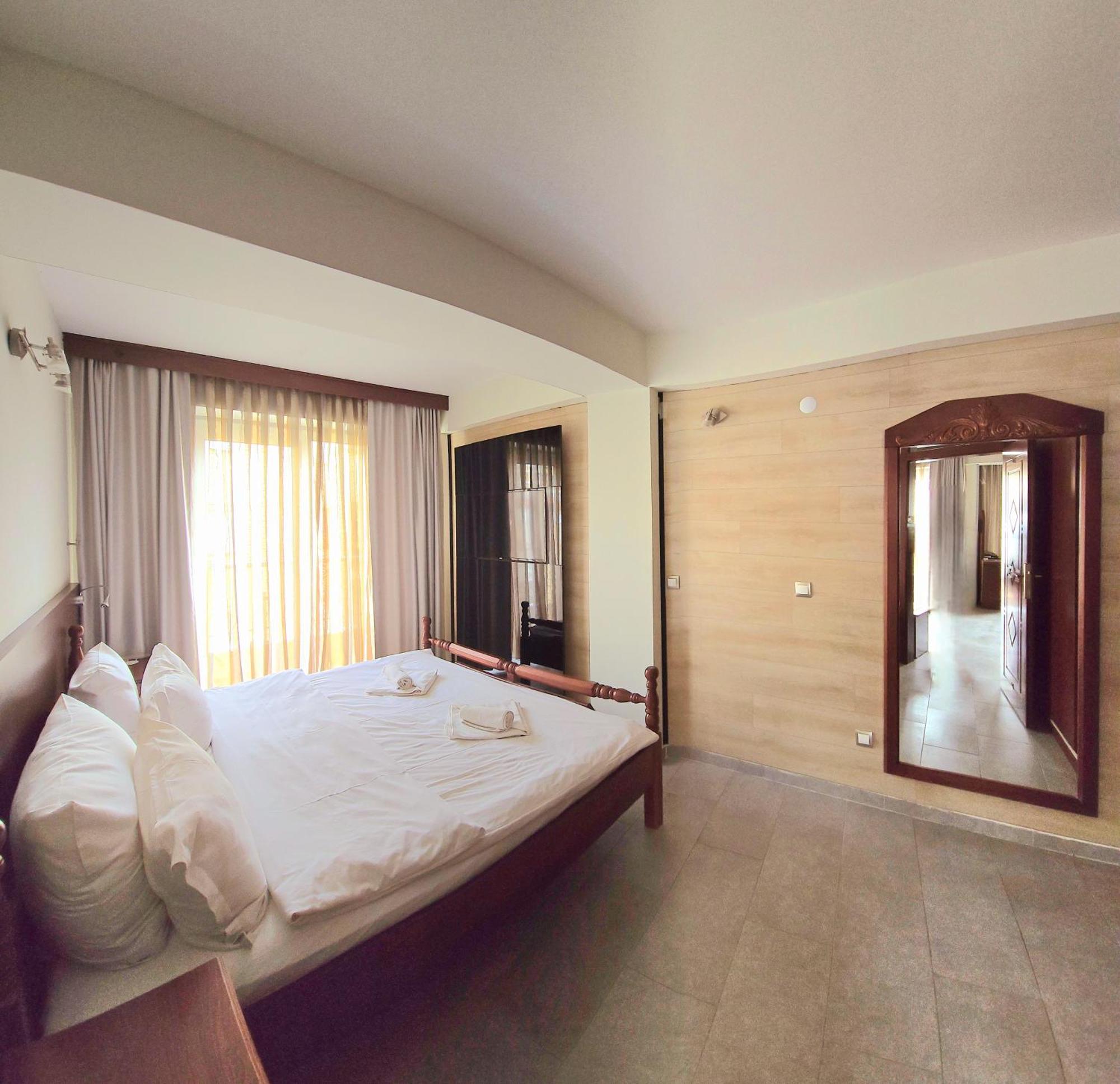 Royal View Hotel And Spa Ohrid Exterior foto